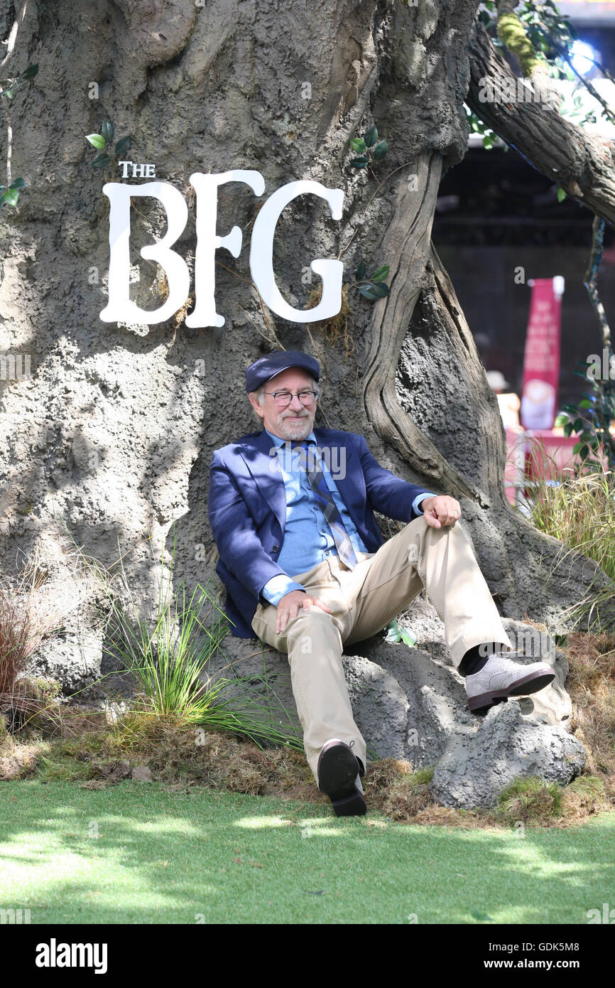 Regisseur Steven Spielberg besuchen die UK-Premiere von The BFG im Odeon Leicester Square in London - Jul, Stockfoto
