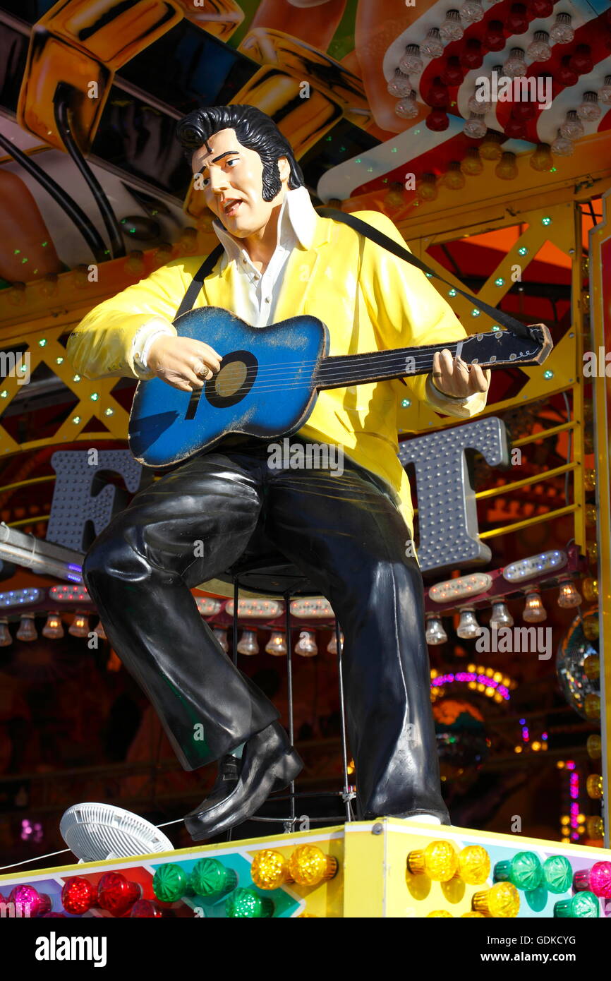 Elvis Presley Figur auf einem Messegelände fahren, auf der Bremer Osterwiese, Bürgerweide, Bremen, Deutschland Stockfoto