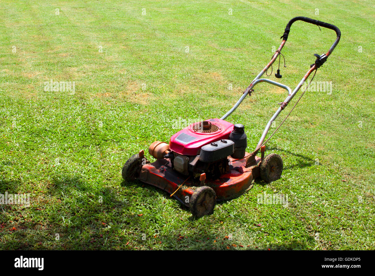 Maschine im garten Fotos und Bildmaterial in hoher Auflösung Alamy