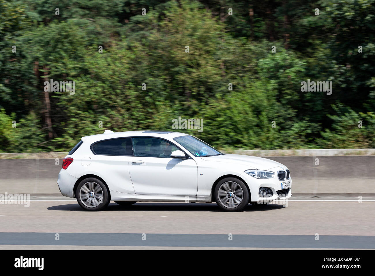BMW M1 auf der Straße Stockfoto