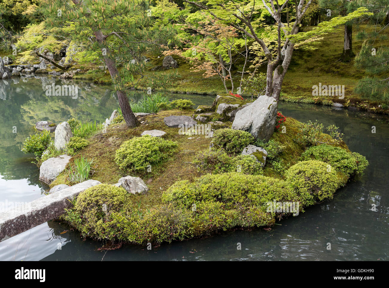 Sogen Teich im Zen Garten Tenryuji (Tenryu Shiseizen-Ji) buddhistische Tempel, Kyoto, Japan Stockfoto