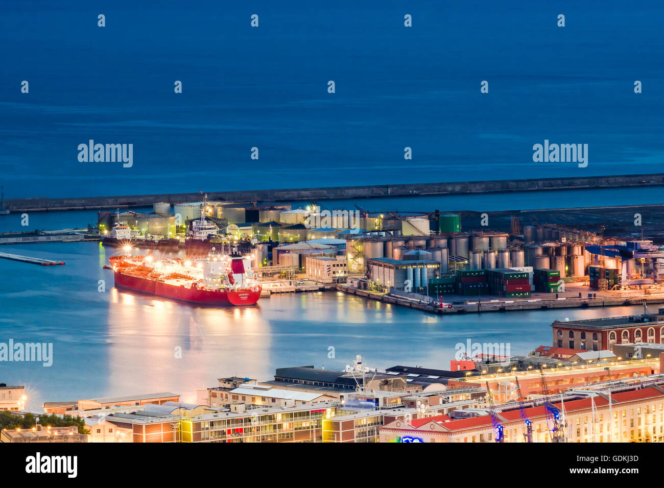 Genua Hafen und Marina von oben gesehen Stockfoto