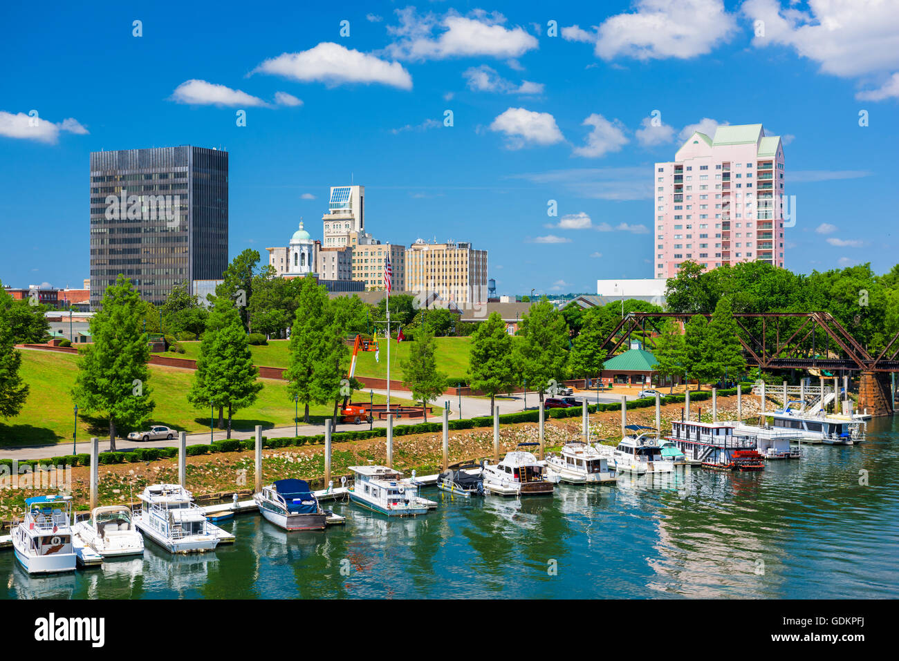 Augusta, Georgia, USA Skyline Innenstadt am Savannah River. Stockfoto