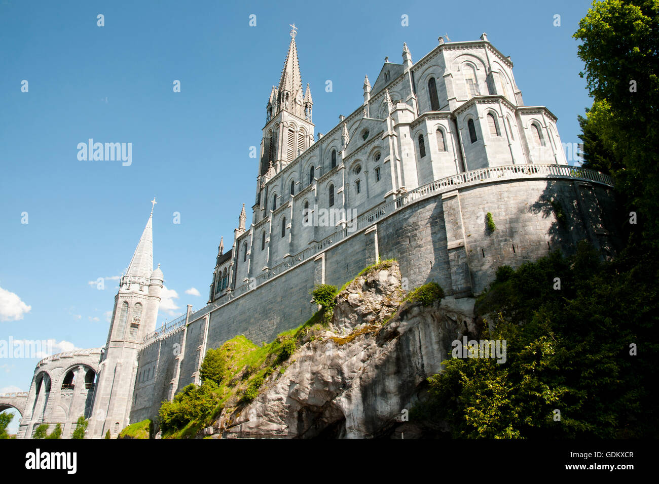 Unsere Liebe Frau von Lourdes Wallfahrtskirche Basilika - Frankreich Stockfoto