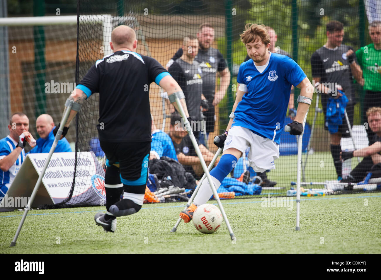 EAFA Takeda League Cup Portway Lifestyle Centre, Oldbury, Birmingham Amputee Fußball ist ein Behindertensport Outfield Spiel gespielt Stockfoto