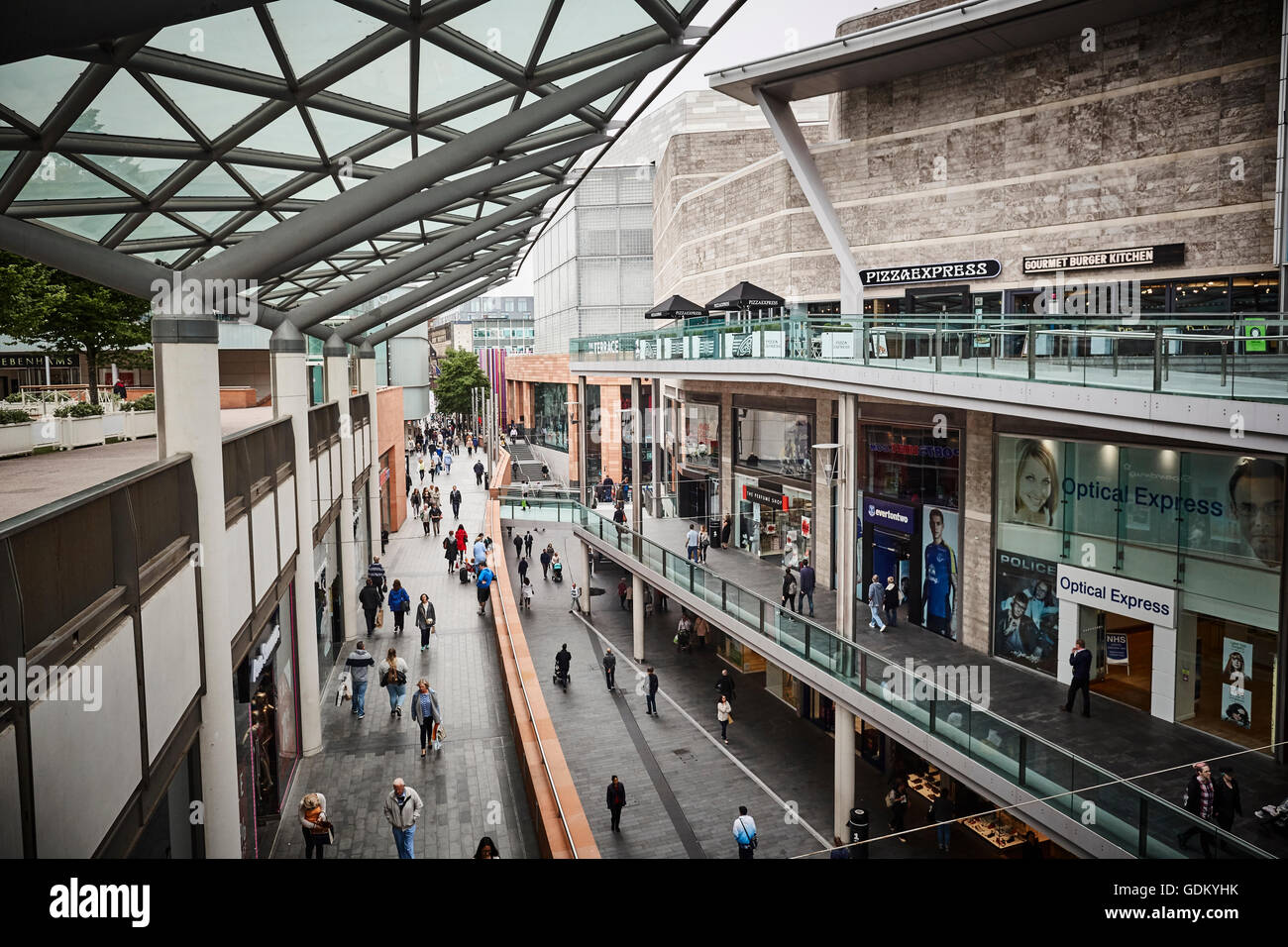 Liverpool ein Shopping Centre Liverpool ONE ist ein Einkaufs-, Wohn- und Freizeit-Komplex in Liverpool, England. Das Projekt Stockfoto