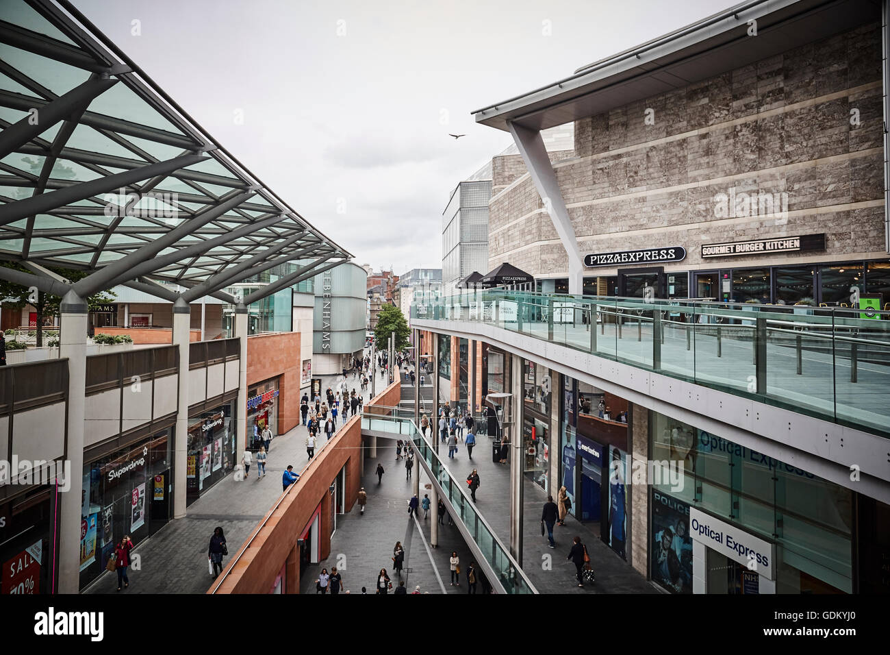 Liverpool ein Shopping Centre Liverpool ONE ist ein Einkaufs-, Wohn- und Freizeit-Komplex in Liverpool, England. Das Projekt Stockfoto