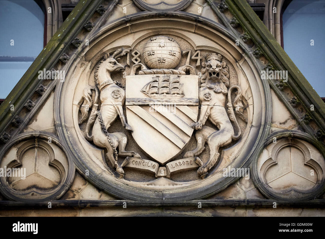 ManchesterWappen Sandstein Carving Steinmetz arbeiten am Rathaus von