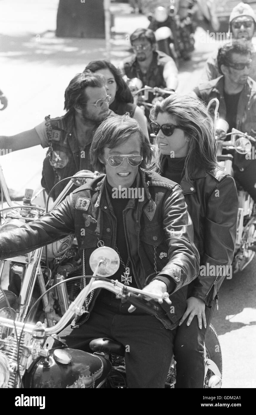 Peter Fonda und Nancy Sinatra in die wilden Engel Stockfoto