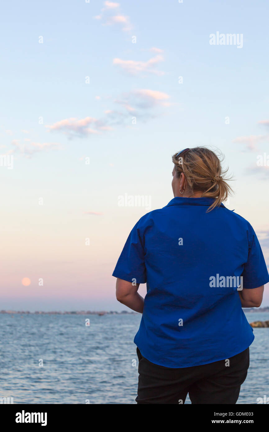 Poole, Dorset, UK. 19. Juli 2016 UK Wetter: Vollmond über Poole Bay am heißesten Tag des Jahres Blick auf Sandbänken Credit: Carolyn Jenkins/Alamy Live News Stockfoto