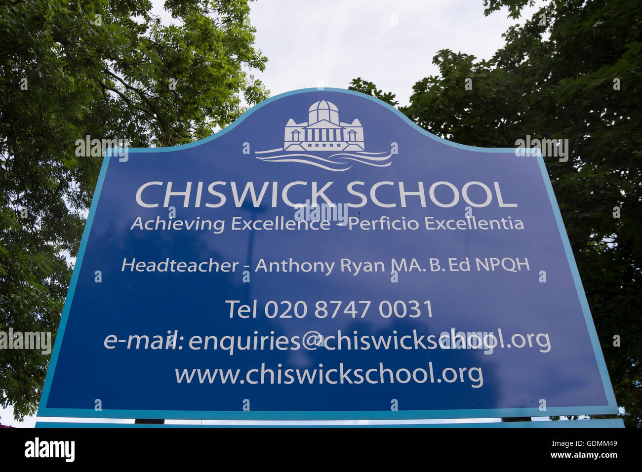 Ortseingangsschild Informationen für Chiswick Schule, Chiswick, London, england Stockfoto
