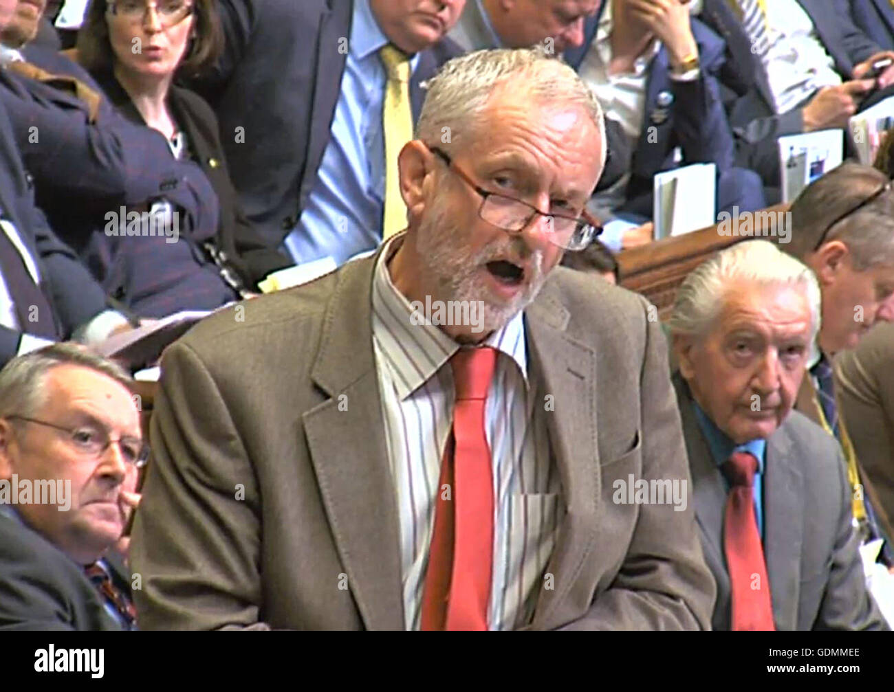 Labour-Chef Jeremy Corbyn spricht im House Of Commons in London während einer Debatte darüber, ob die Trident nukleare Abschreckung zu erneuern. Stockfoto