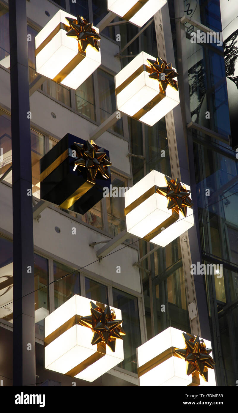 Ein Kaufhaus Weihnachtsbeleuchtung in Wien, Österreich Stockfoto