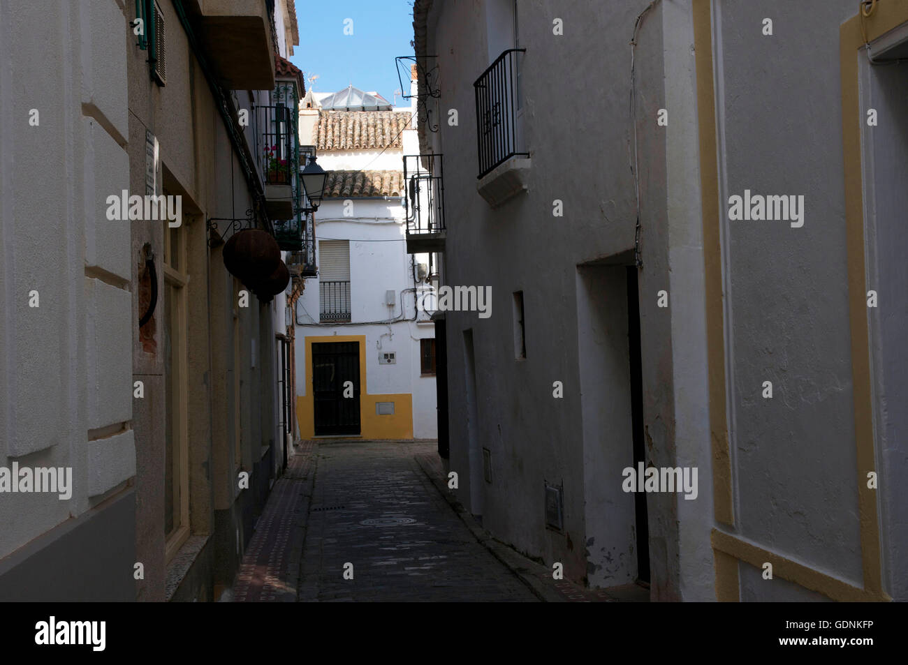 Ruhigen schattigen Straße. Stockfoto