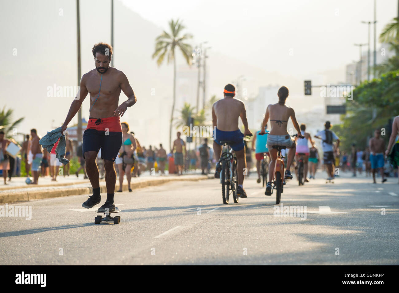 Einwohner Von Rio De Janeiro Brasilianische Einwohner Stockfotos und -bilder Kaufen - Alamy