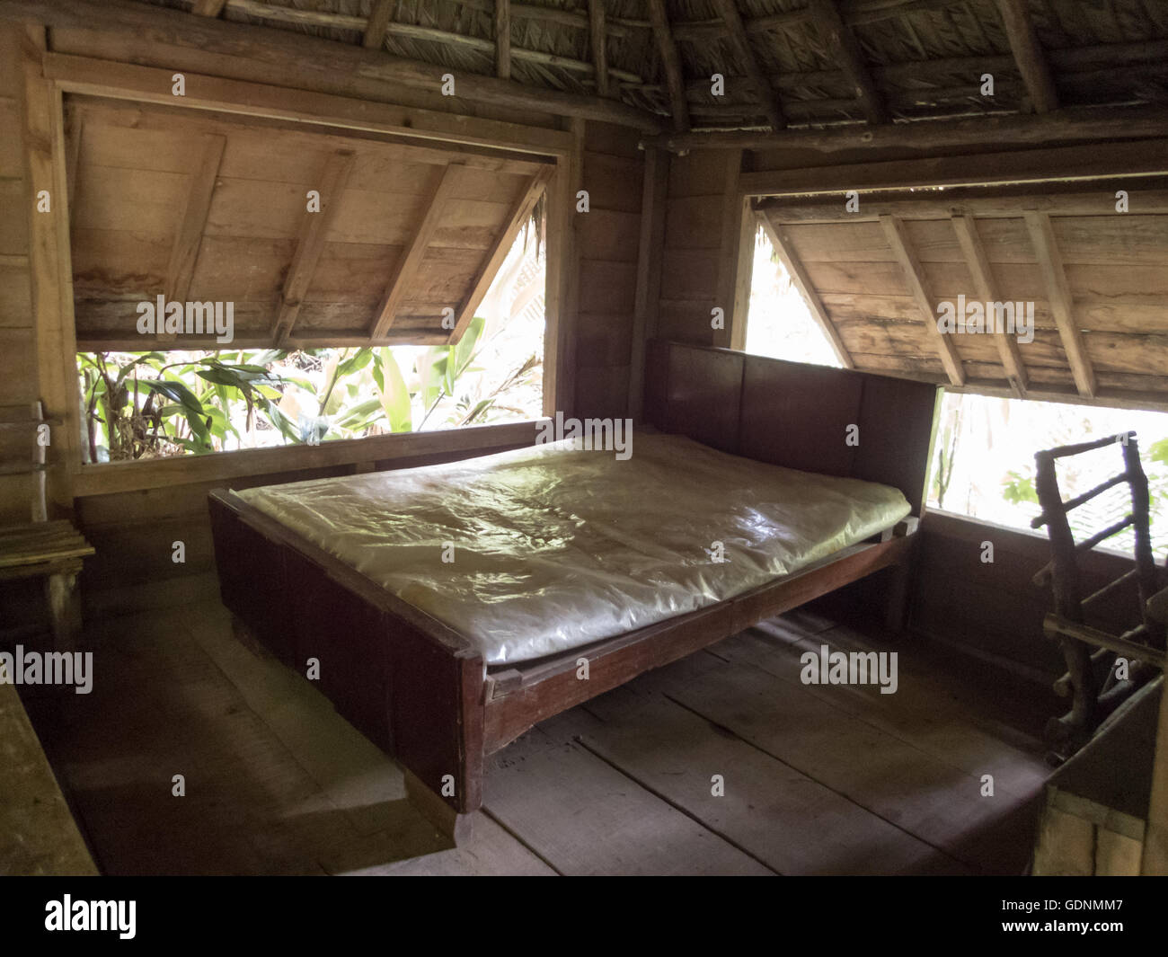 Die Zimmer im Casa de Fidel, Castros Rebellenlager von 1958, bekannt als Comandancia De La Plata, Sierra Maestra Berge, Kuba Stockfoto