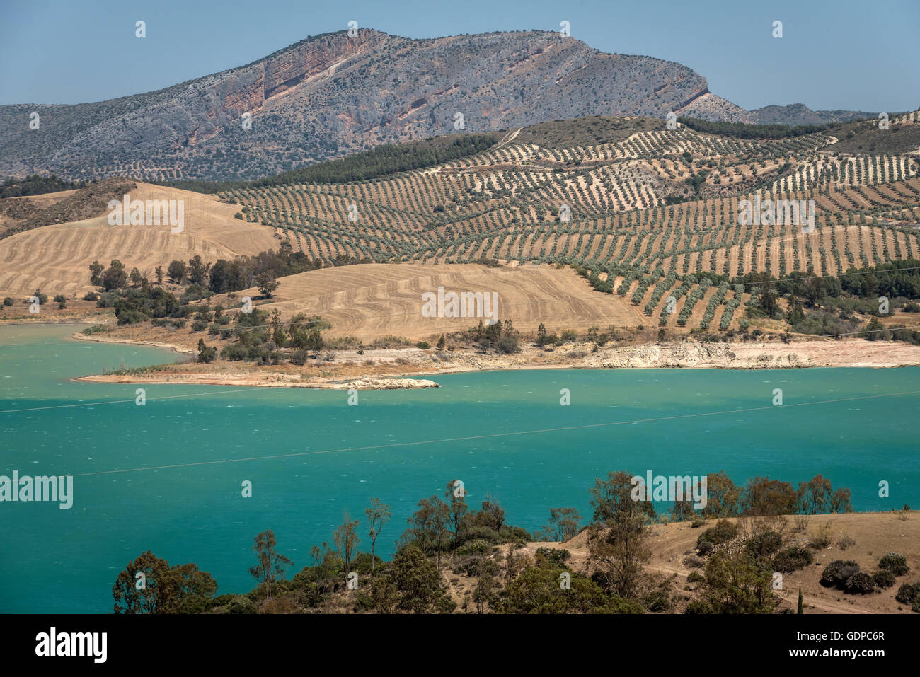 Embalse del Conde de Guadalhorce, ein Reservoir in der Region Malaga Andalusien in Spanien. Stockfoto