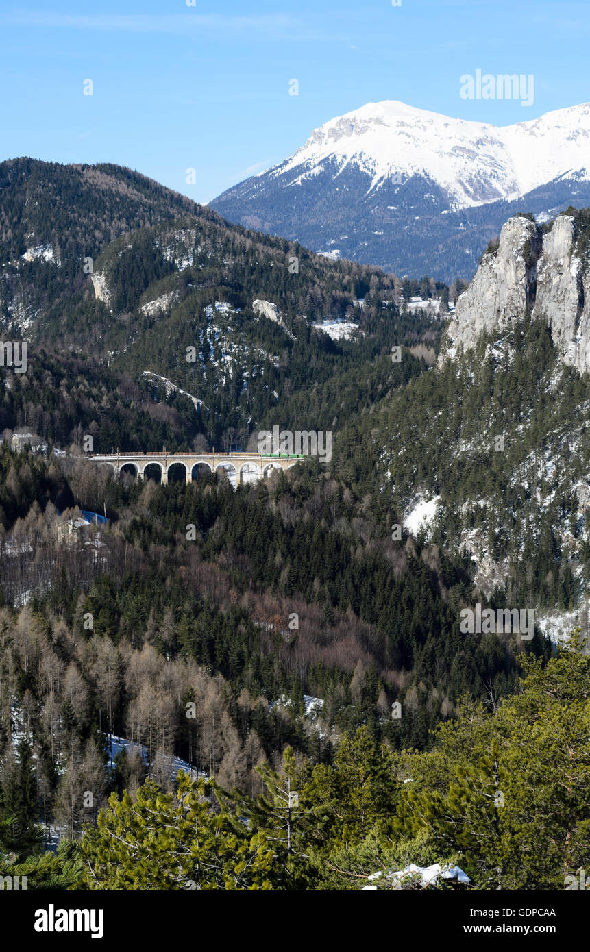 Semmering Blick vom 20 Schilling Blick auf der Semmeringbahn mit dem