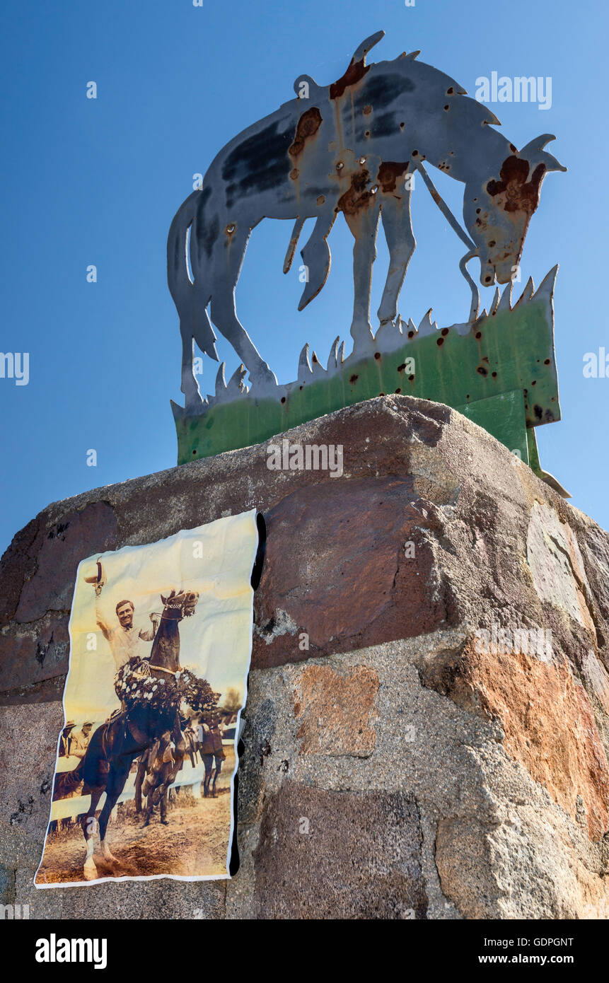 Tom Mix Denkmal, 1947, Pinal Pionier Parkway, in der Nähe von Florenz, Arizona, USA Stockfoto