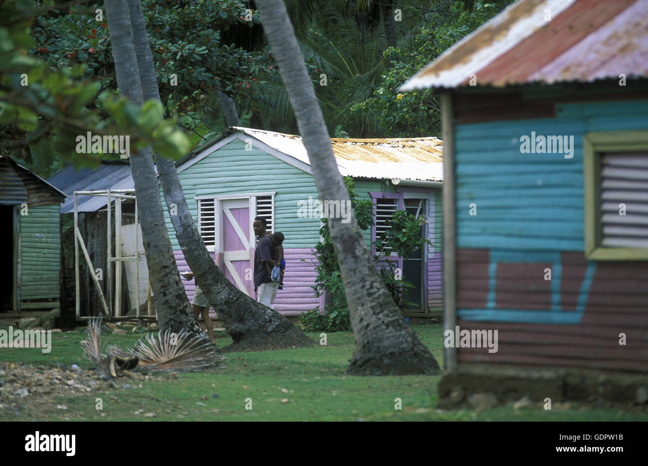 eine traditionelle Woodhouse am Dorf von Las Terrenas auf Samanaon in der Dominikanischen Republik in der Karibik in Latin Ameri Stockfoto