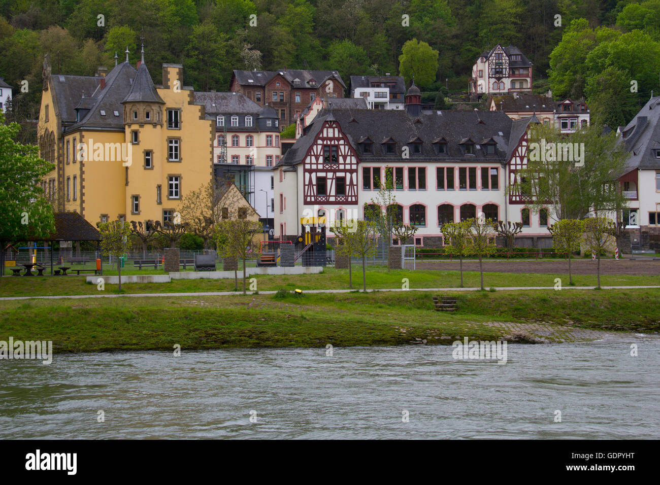 Das malerische Dorf St. Goar am Rhein River, Deutschland. Stockfoto