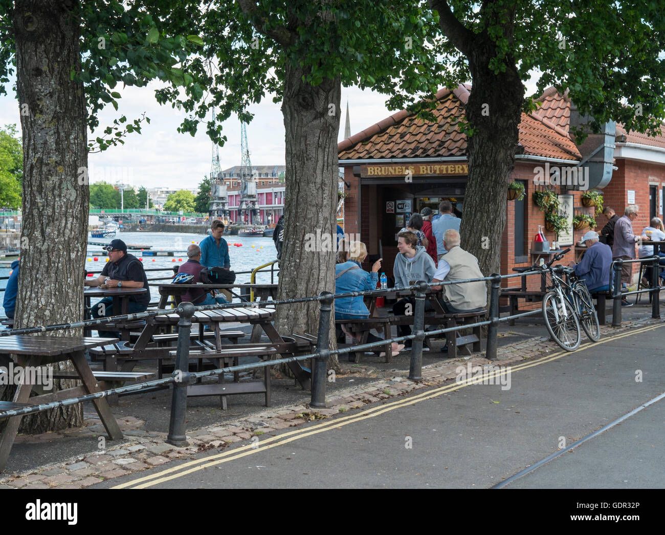 Bristol Stadt England UK Brunel buttrig Harbourside café Stockfoto