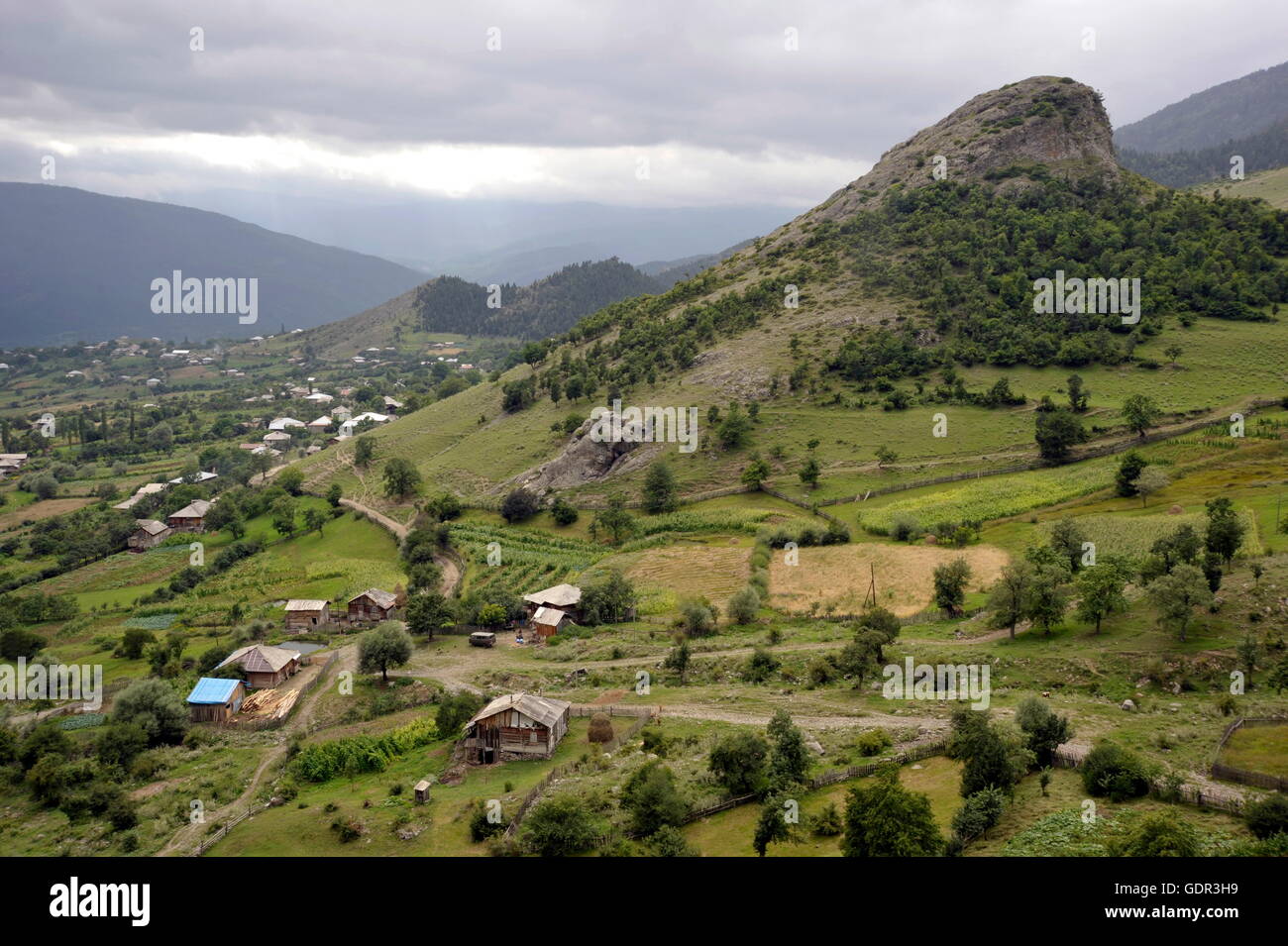 Geographie/Reisen, Georgien, Kaukasus, Okrosziche, Dorf in der Berglandschaft, Additional-Rights - Clearance-Info - Not-Available Stockfoto