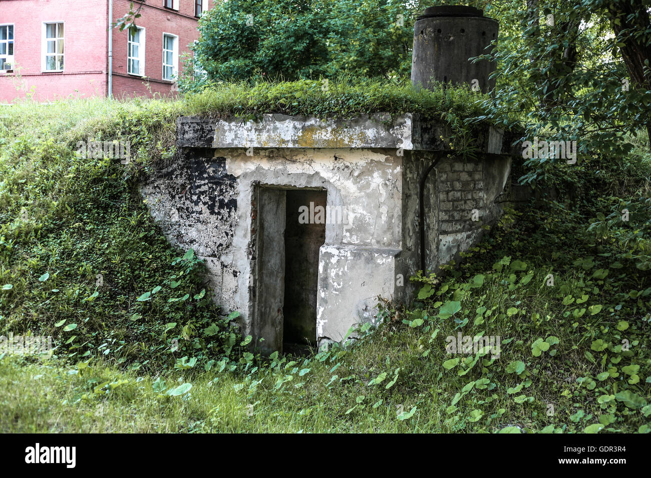 Fabrik-Air-raidschutz Stockfoto