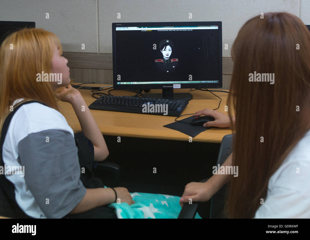 Nordkoreanische Teenager Überläufer in Yeomyung Alternative Schule, National Capital Area, Seoul, Südkorea Stockfoto