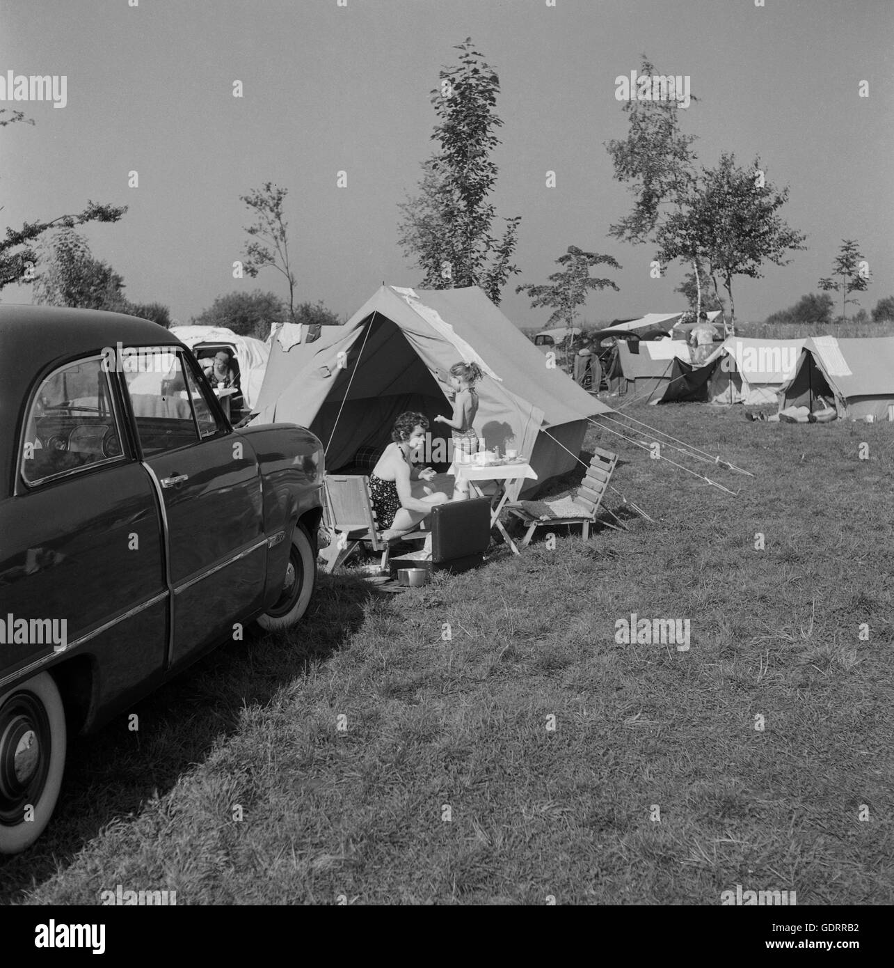 Camping, 1950er Jahre Stockfoto