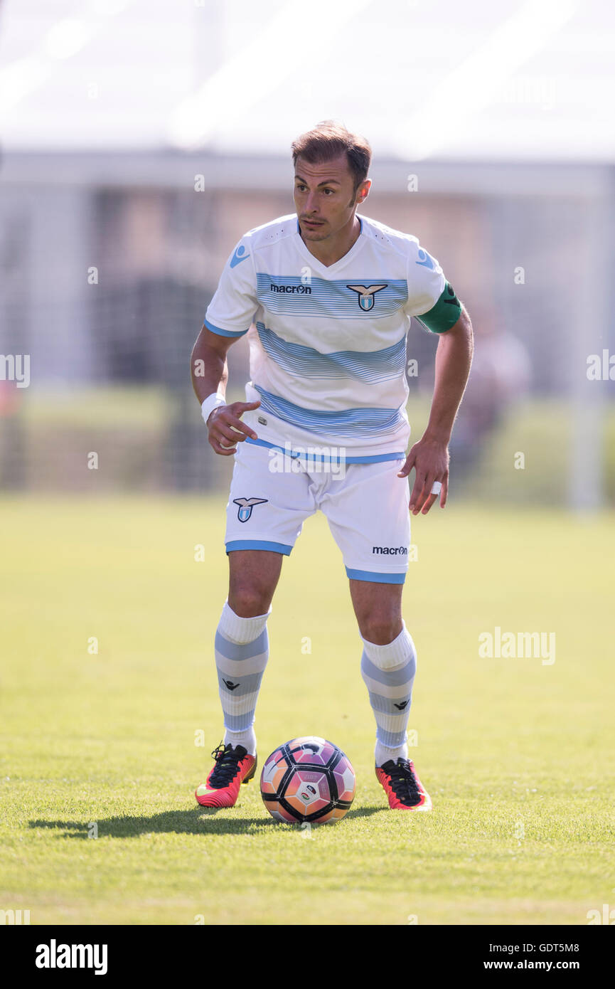 Auronzo di Cadore, Italien. 20. Juli 2016. Stefan Radu (Latium) Fußball: Vorsaison-Freundschaftsspiel zwischen SS Lazio 2-1 Calcio Padova im Stadio Rodolfo Zandegiacomo in Auronzo di Cadore, Italien. © Maurizio Borsari/AFLO/Alamy Live-Nachrichten Stockfoto