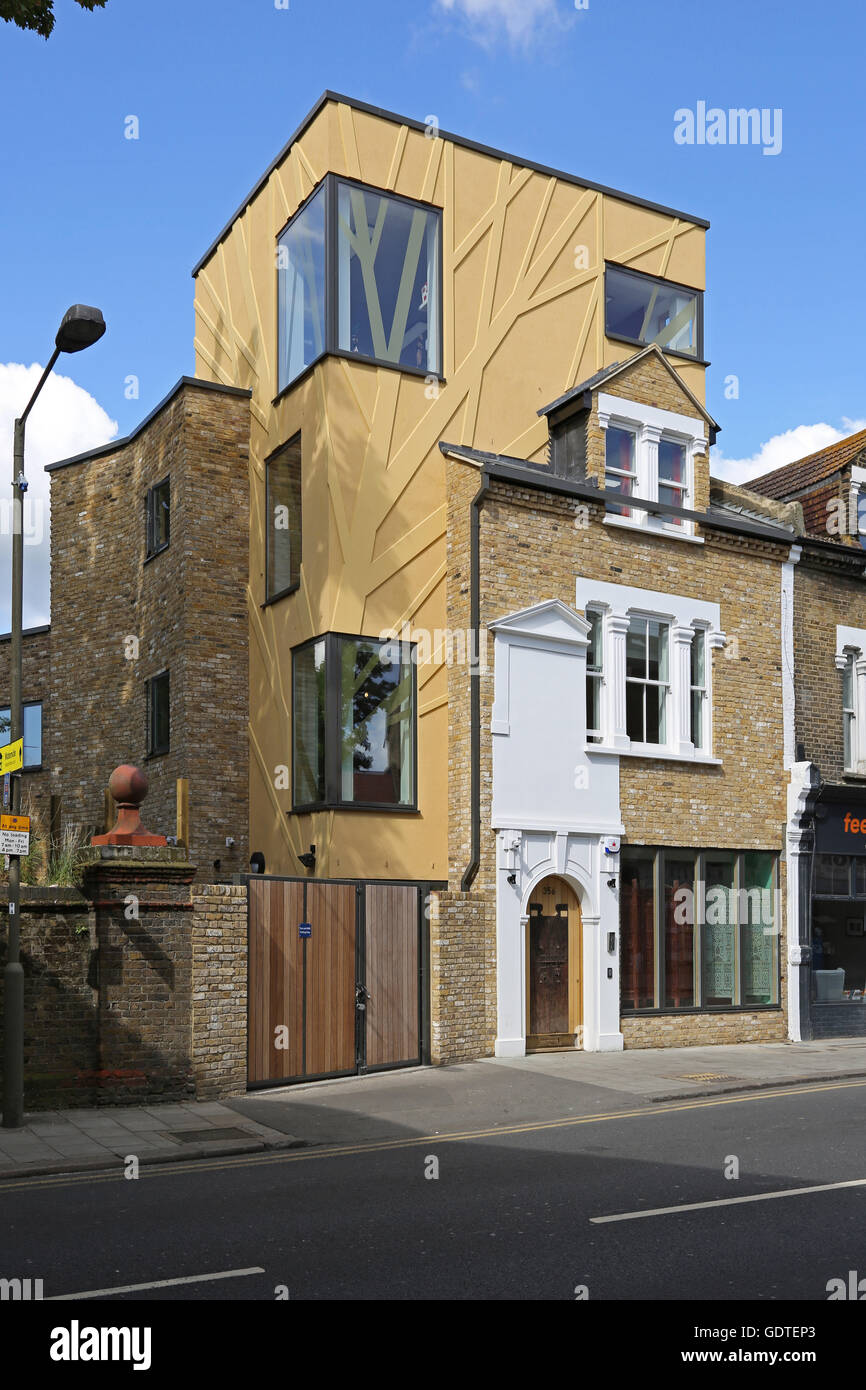 Außenansicht des neu sanierten Tara Arts Theatre in Earlsfield, Südlondon. Ein anglo-indischen Gemeinschaft Theater Stockfoto