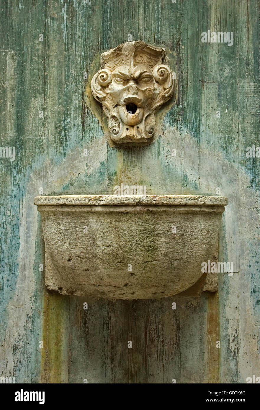 Brunnen. Alfama Viertel. Lissabon. Portugal. Stockfoto