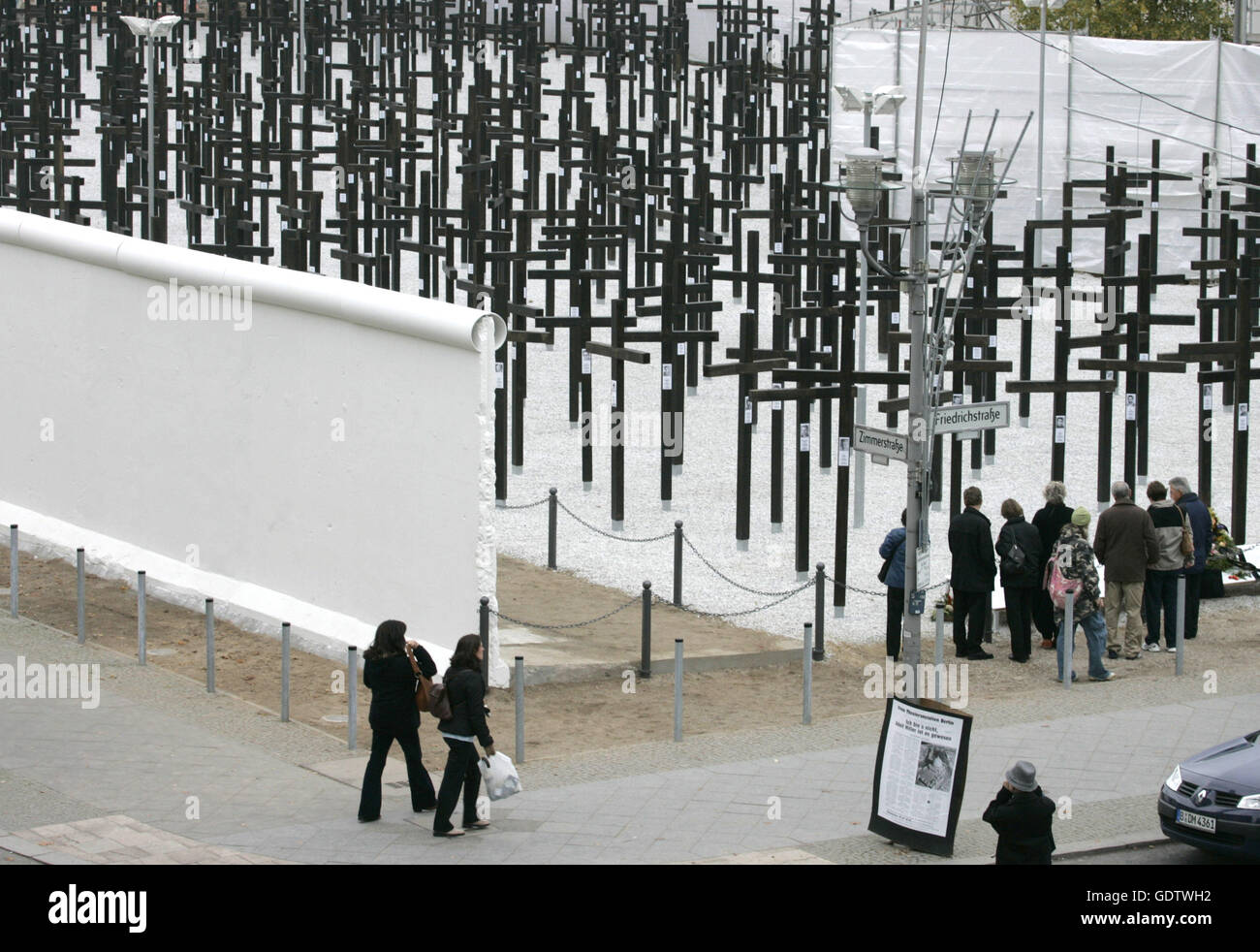 Kreuze Gedenken der Opfer der Berliner Mauer Stockfoto