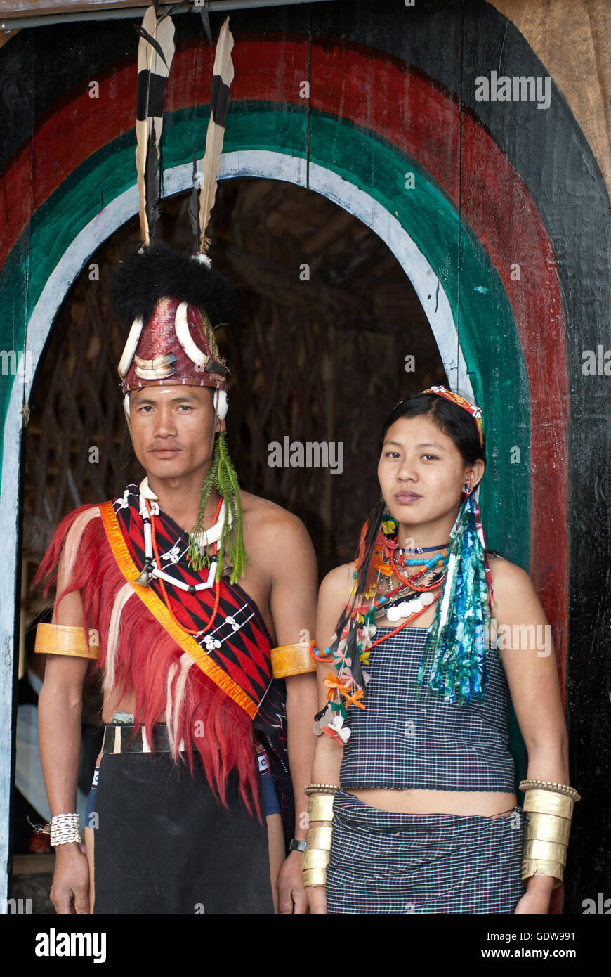 Das Bild von Phom Stamm paar Hornbill Festival in Nagaland, Indien Stockfoto