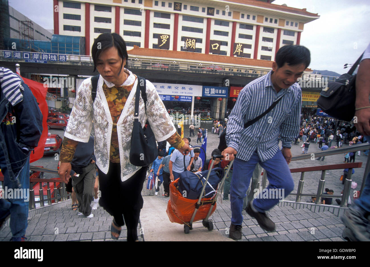 der Bahnhof und der Grenze zu Hong Kong in der Stadt Shenzhen nördlich von Hongkong in der Provinz Guangdong in China im eas Stockfoto
