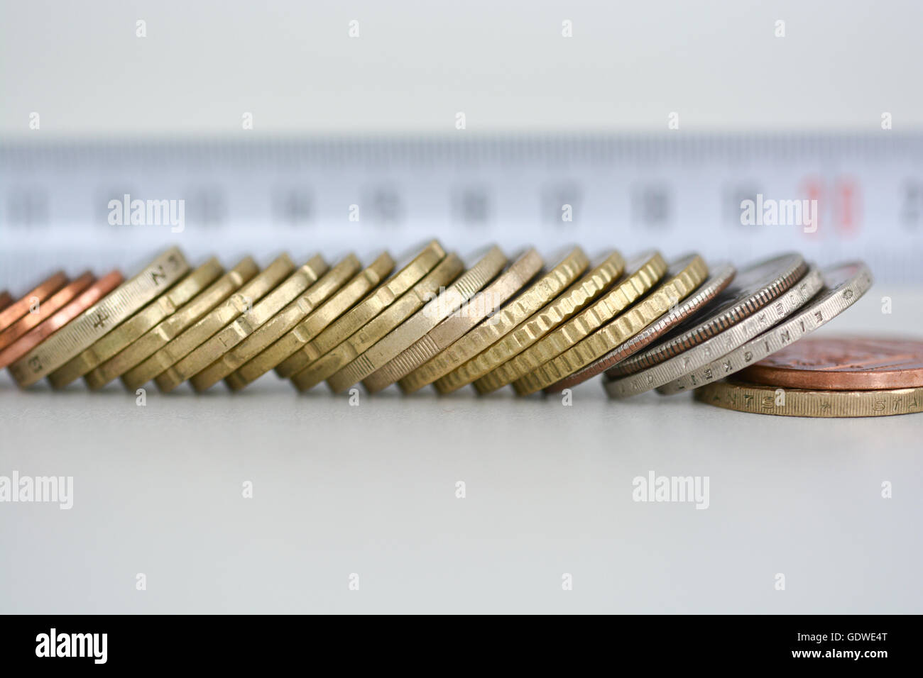 Messen Sie Geld Leistung oder bewerten Sie Investitionsrisiko Stockfoto