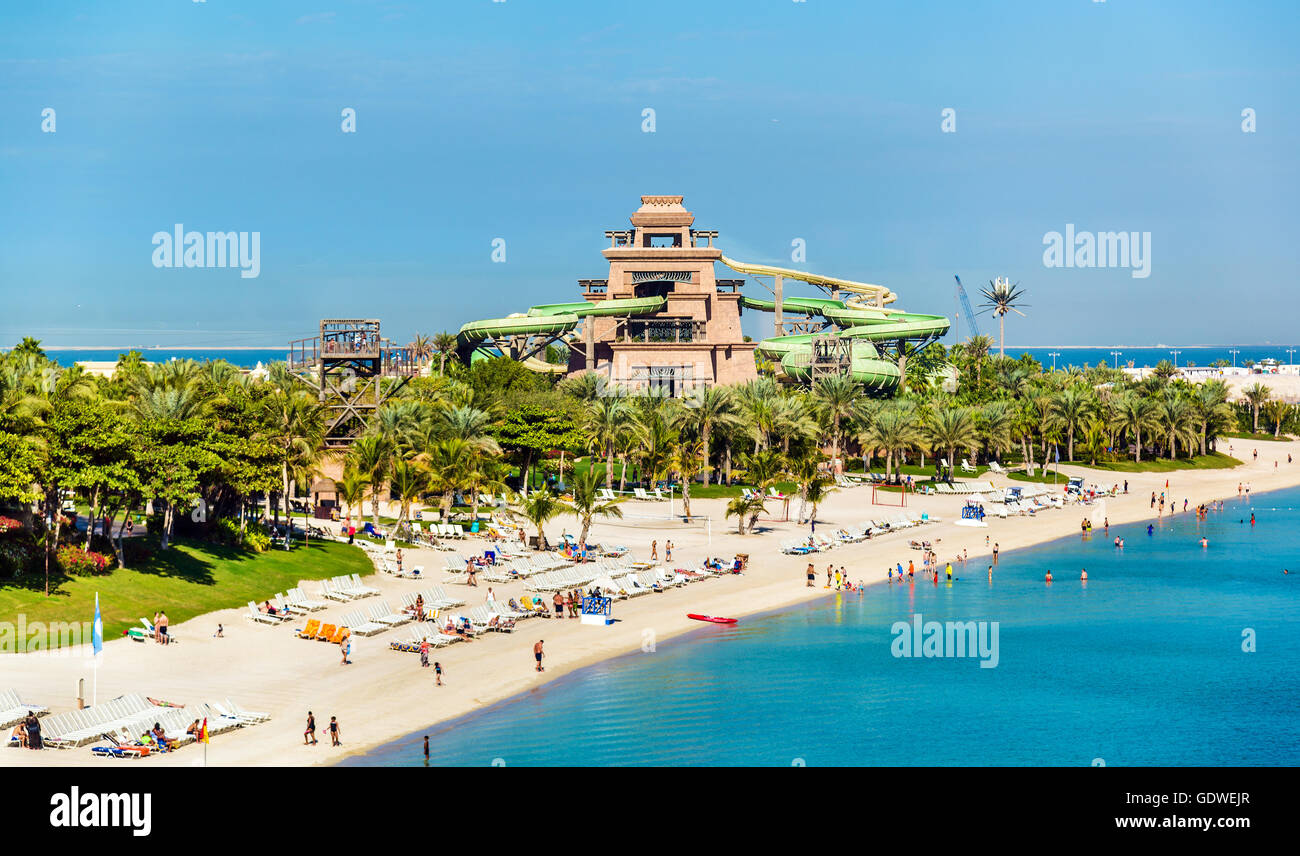 Blick auf Aquaventure Waterpark auf Insel Palm Jumeirah, Dubai Stockfoto