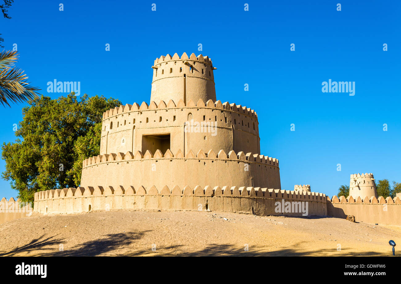 Turm von Al Jahili Fort in Al Ain, Vereinigte Arabische Emirate Stockfoto