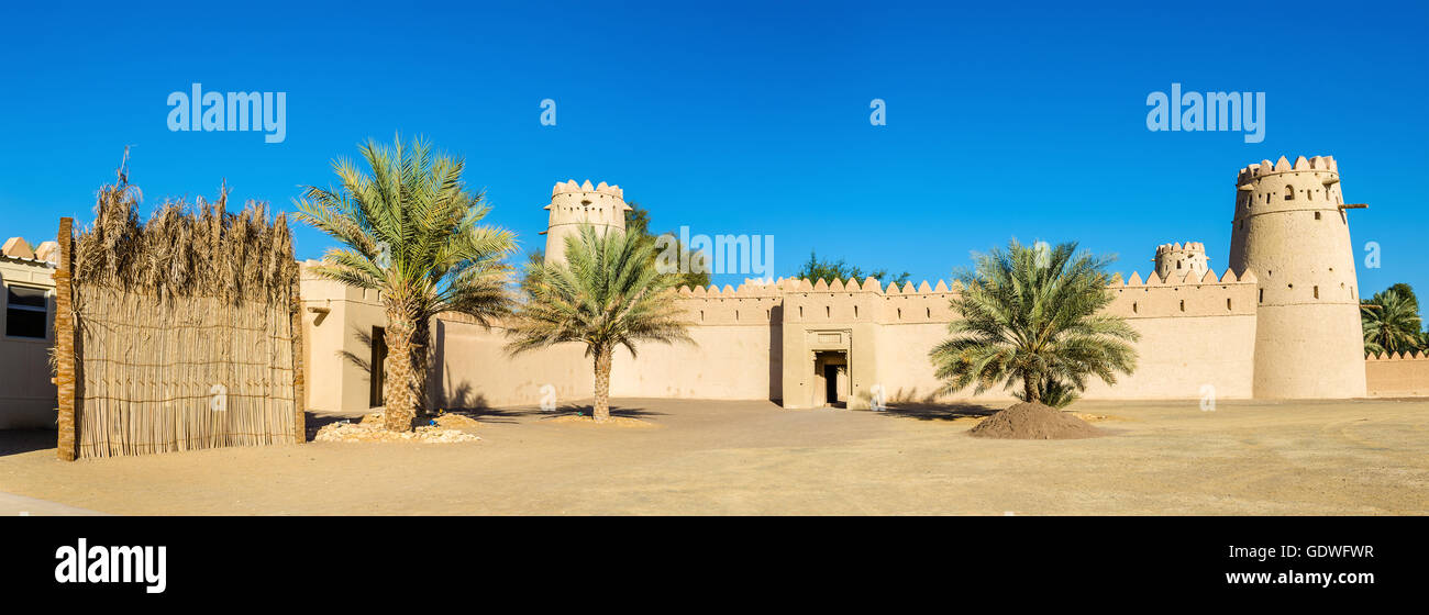 Blick auf Al Jahili Fort in Al Ain, Vereinigte Arabische Emirate Stockfoto