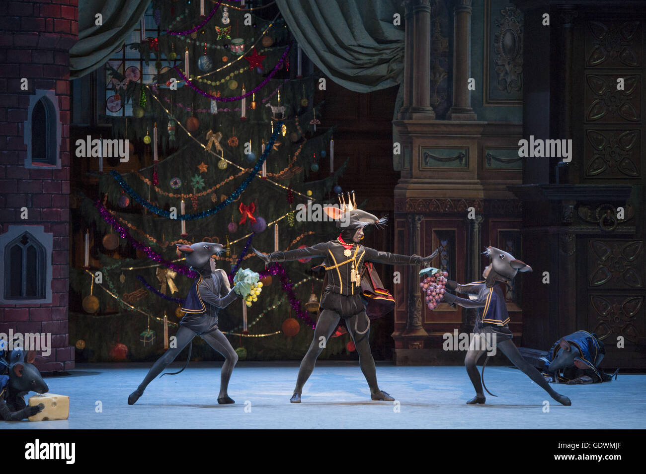 "Der Nussknacker", Choreographie und Inszenierung: Vasily Medvedev und Yuri Burlaka Stockfoto