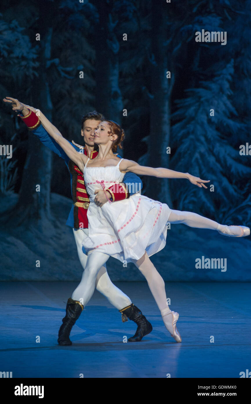 "Der Nussknacker", Choreographie und Inszenierung: Vasily Medvedev und Yuri Burlaka Stockfoto