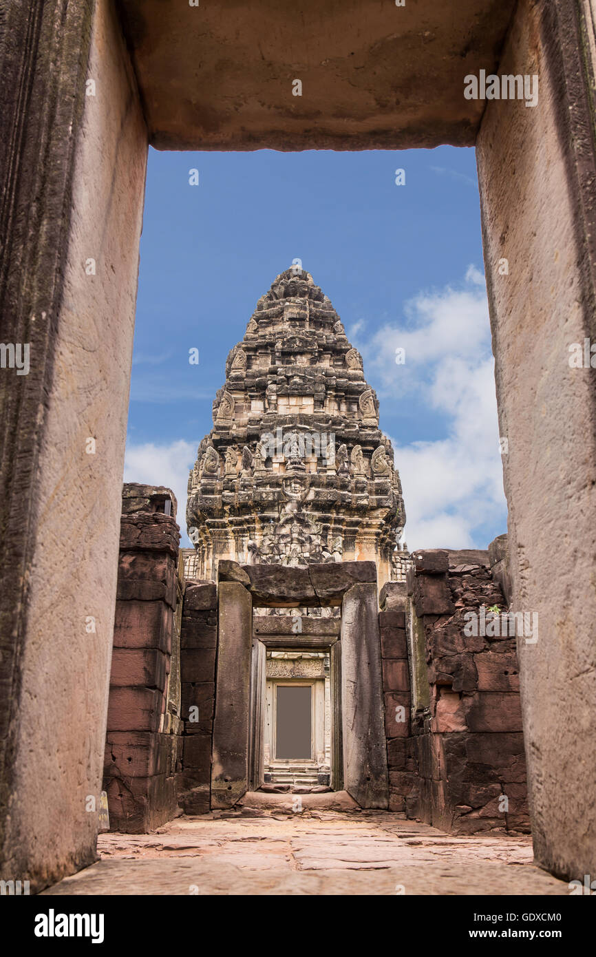 Blick auf das alte Schloss von Fenstern, Pimai Burg, historischen Park und alte Burg in Nakhon Ratchasima thailand Stockfoto