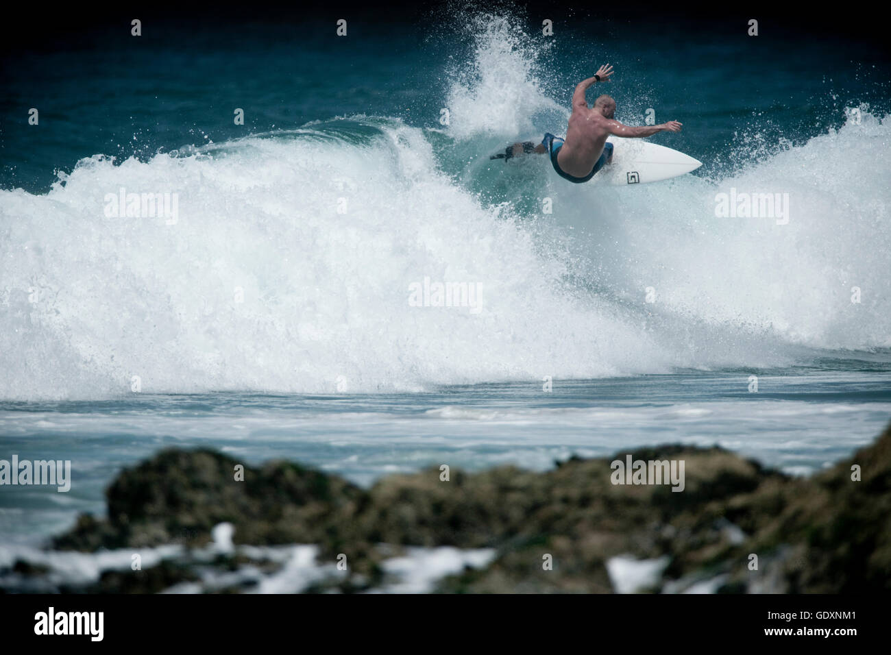 James Brydon, ein Rettungsschwimmer und surfer Stockfoto