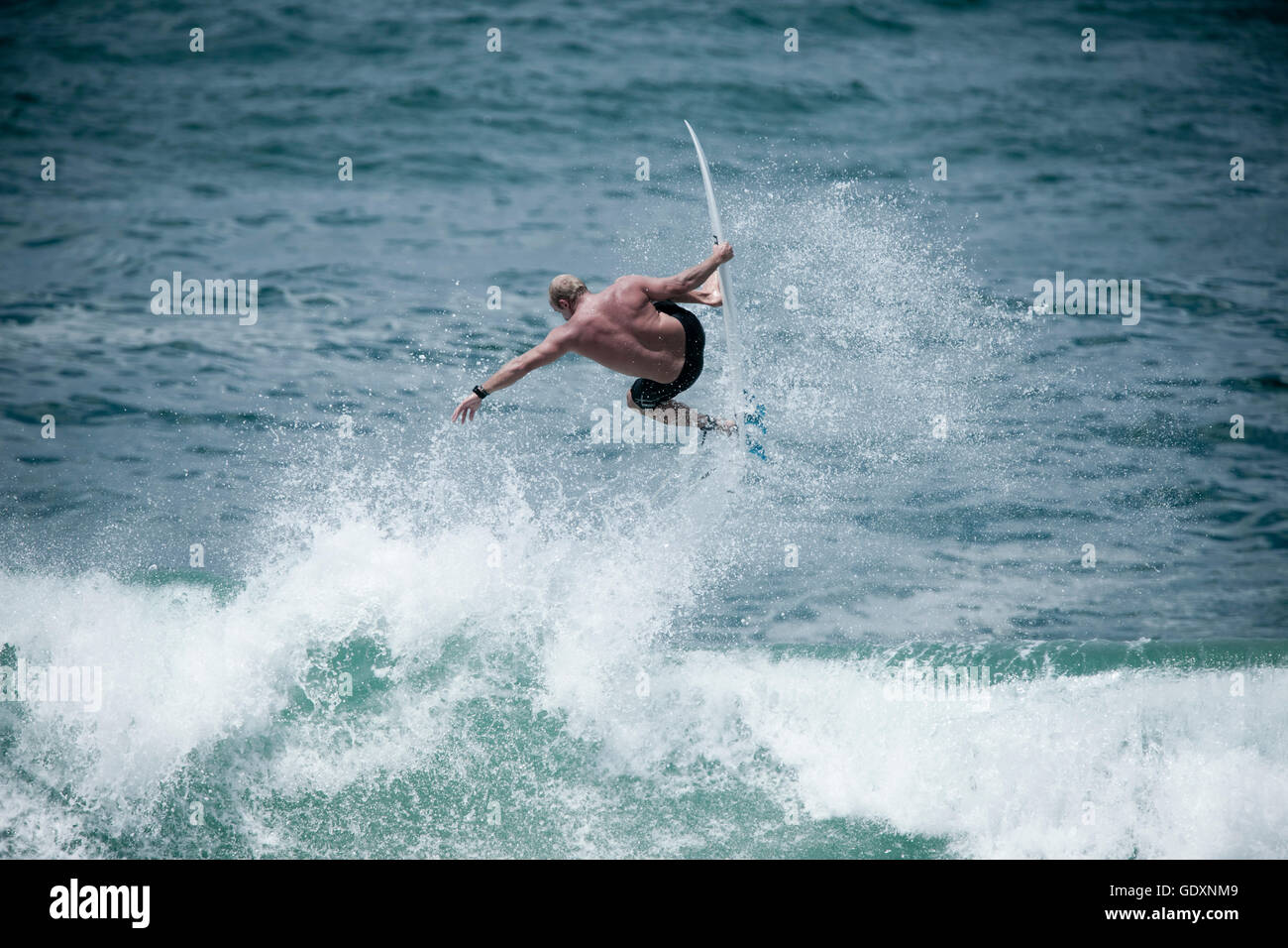 James Brydon, ein Rettungsschwimmer und surfer Stockfoto