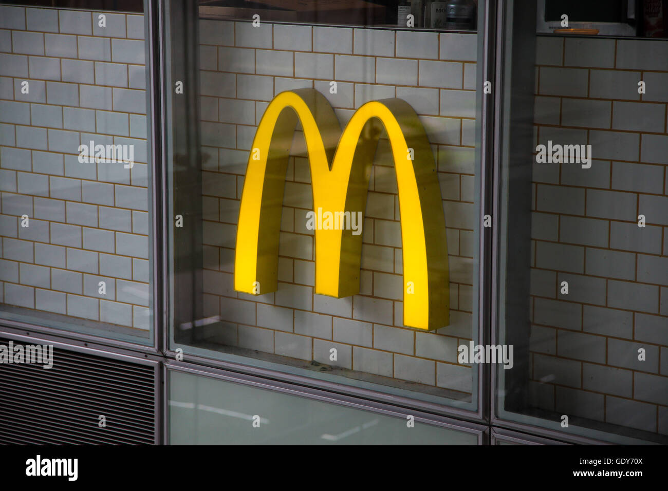 McDonalds-Filiale in Kowloon, Hong Kong, China Stockfoto