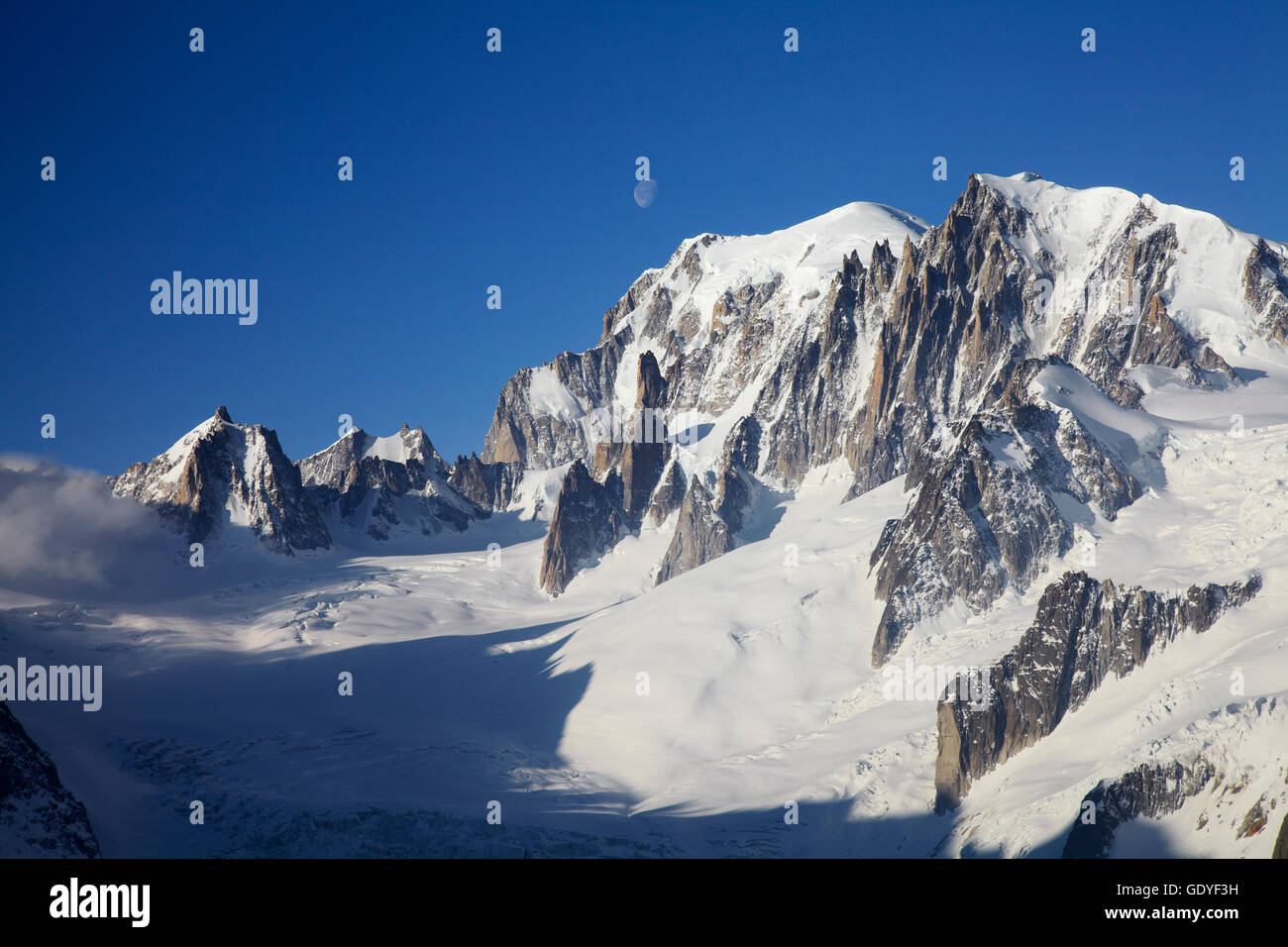 Geographie/reisen, Frankreich, Mont Blanc (4810 m) bei Sonnenuntergang von Couv Zuflucht, Chamonix, Additional-Rights - Clearance-Info - Not-Available Stockfoto