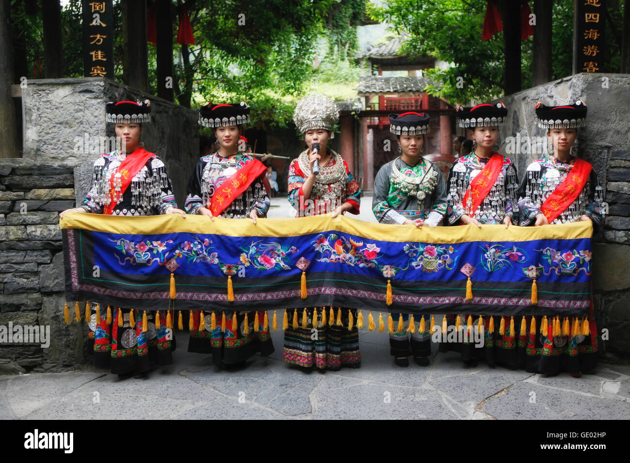 Gruppieren Sie Miao Frau Denghan Miao Dorf, Hunan. China Stockfoto