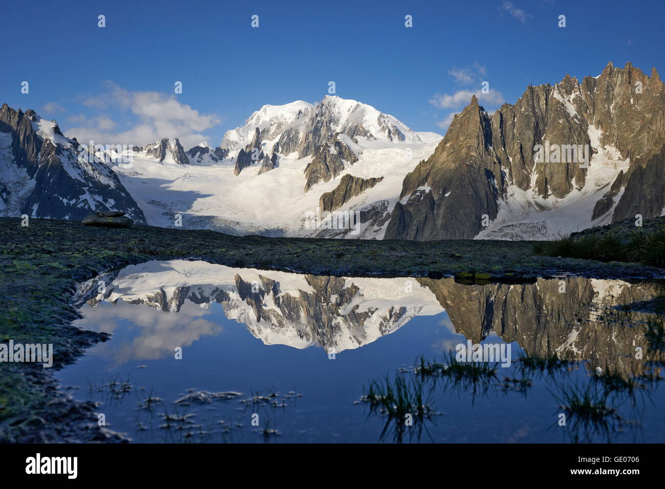 Geographie/reisen, Frankreich, Mont Blanc (4810 m) bei Sonnenuntergang von Couv Zuflucht, Chamonix, Additional-Rights - Clearance-Info - Not-Available Stockfoto