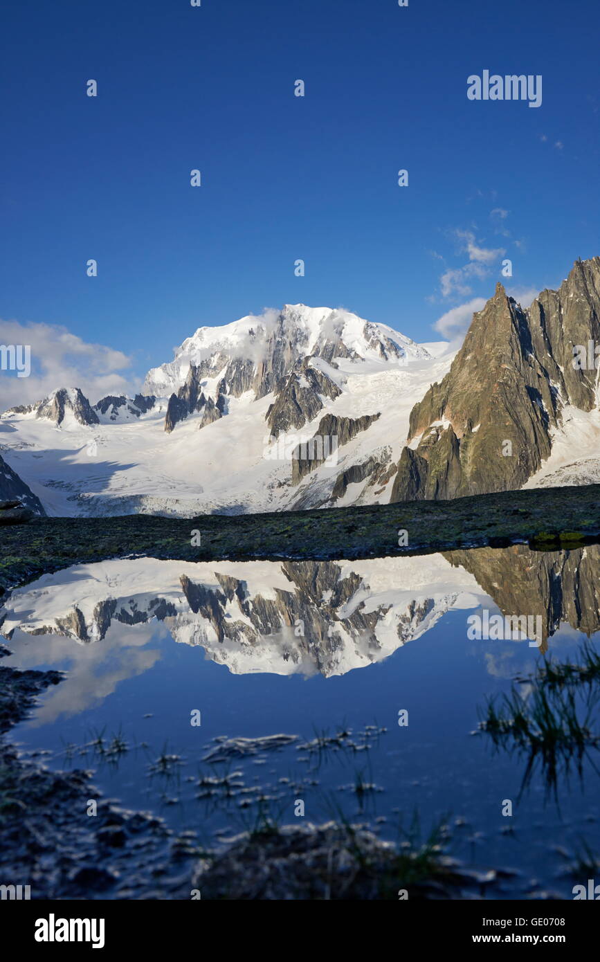 Geographie/reisen, Frankreich, Mont Blanc (4810 m) bei Sonnenuntergang von Couv Zuflucht, Chamonix, Additional-Rights - Clearance-Info - Not-Available Stockfoto
